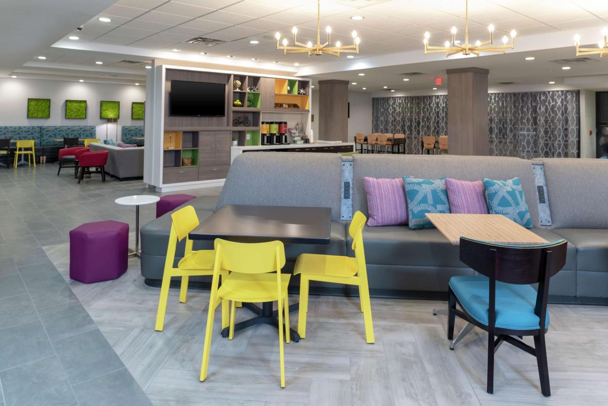 Home2 Suites By Hilton Indianapolis Airport Exterior foto