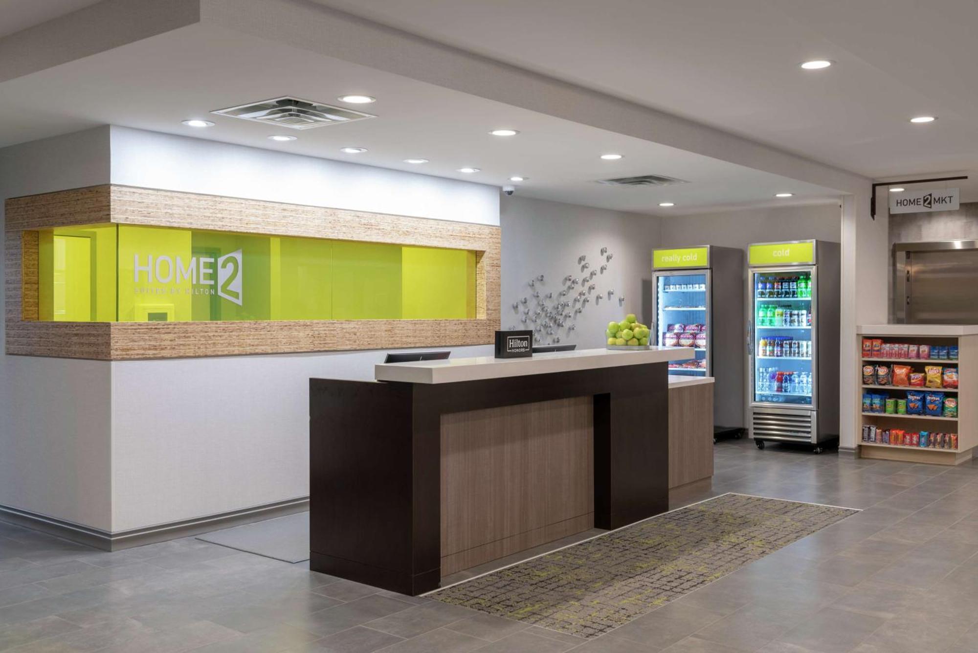 Home2 Suites By Hilton Indianapolis Airport Exterior foto